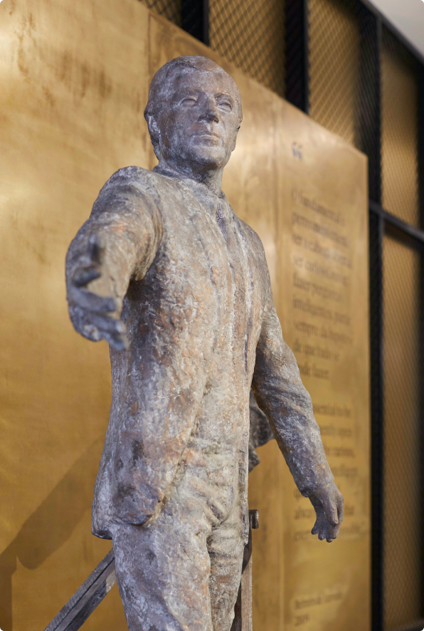 Escultura Belmiro de Azevedo